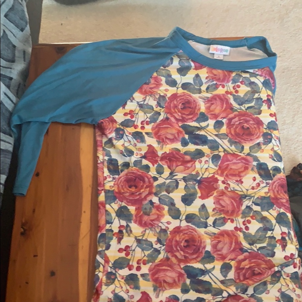 Lula roe T-shirt